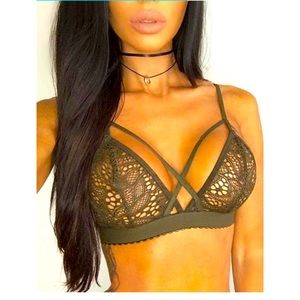 NWOT Lace Bra With Straps Seamless Bra Green Sz S